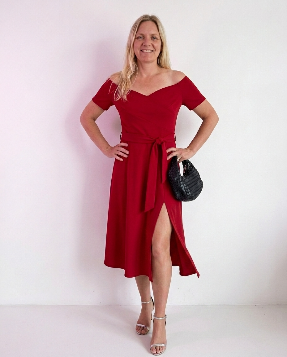 Rode Off-Shoulder Midi-jurk met Strikceintuur