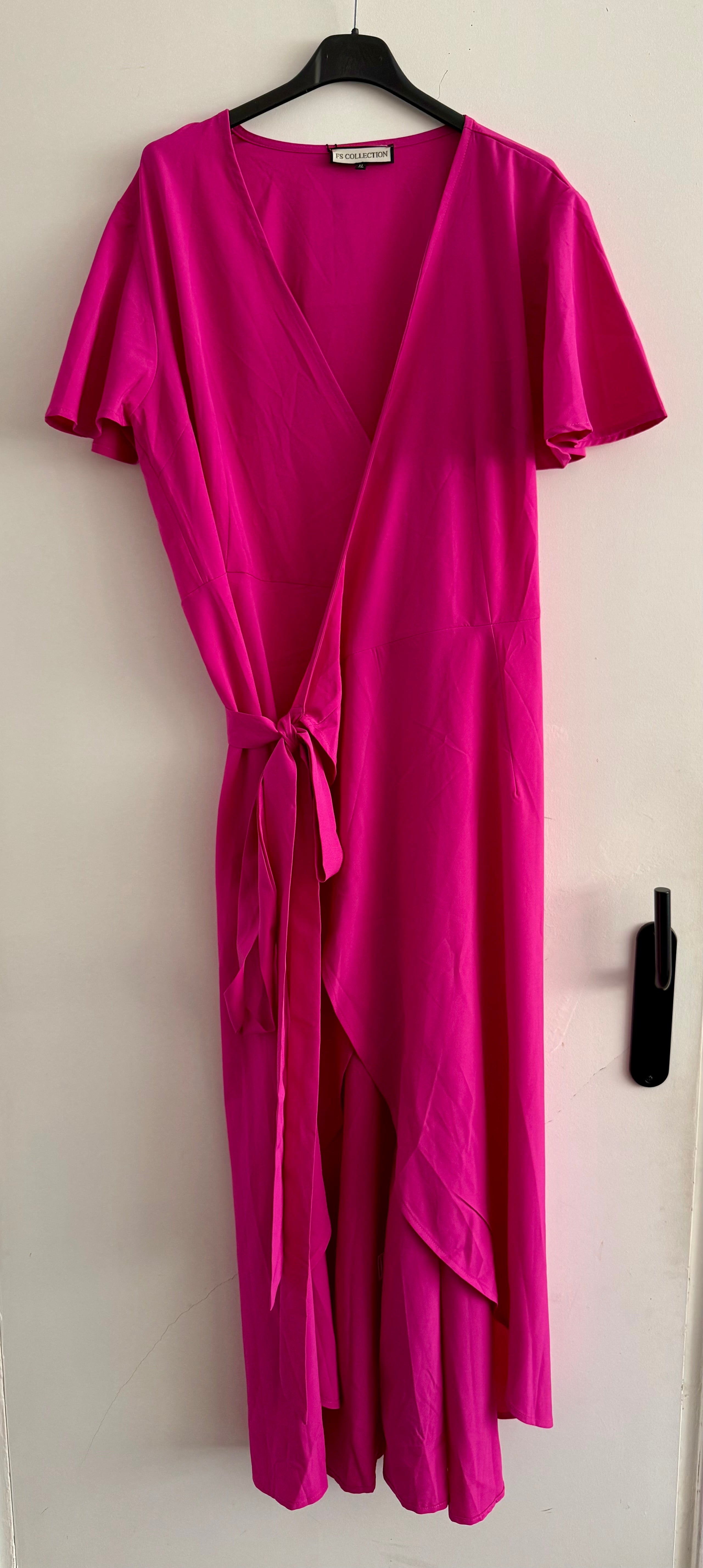 Fuchsia Wikkel Midi-jurk met Strikceintuur