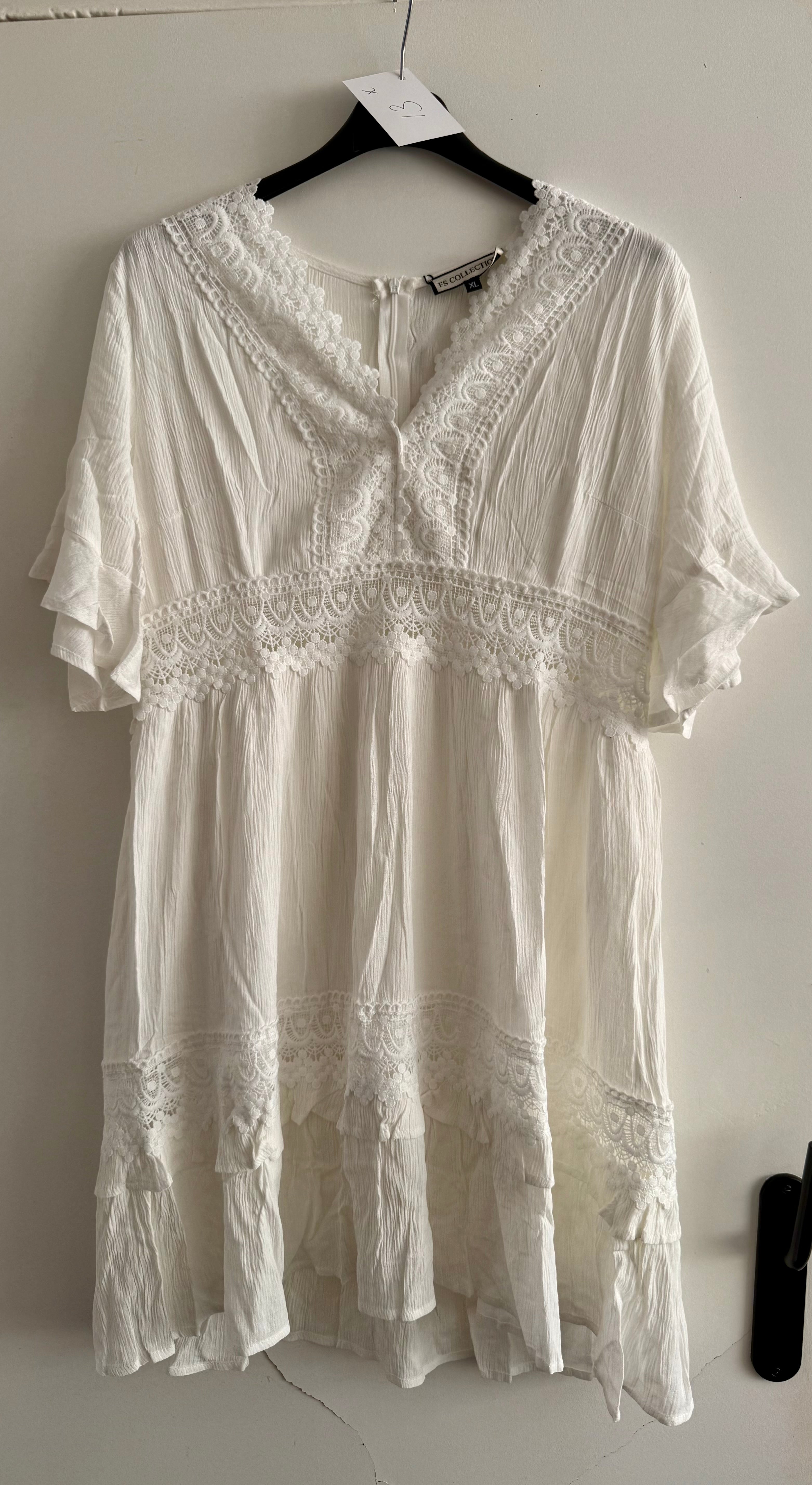 Korte Witte Zomerjurk