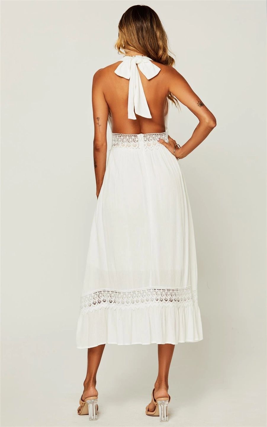 Lange Witte Strandjurk met Open Rug